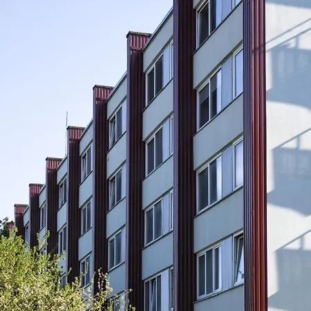 Redbrick Center Vii